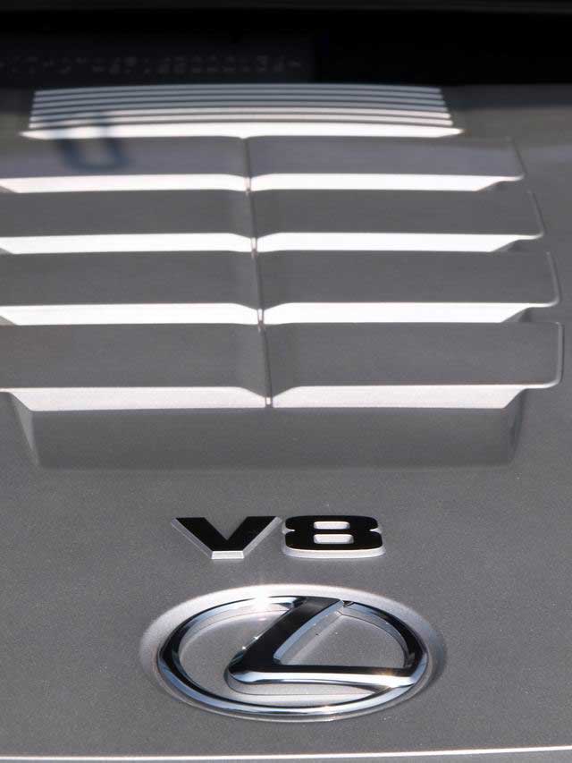 LEXUS V8發(fā)動(dòng)機(jī)